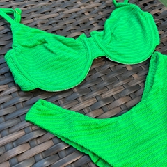 Verde Amazonia- Asa delta e top estruturado meia taça - comprar online