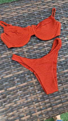 Terracota- Asa delta e top estruturado meia taça na internet