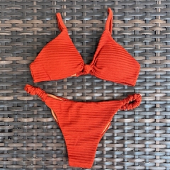 Terracota Crochê- Top Nó e Calcinha Inteira Frufru -tamanhos diferentes - comprar online