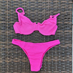 Pink - Calcinha Inteira e top estruturado meia taça