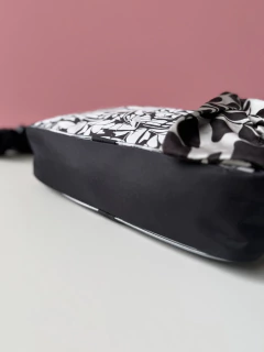 Imagen de Riñonera Carterita Takayama