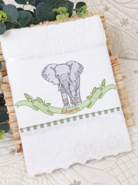 Toalha de boca personalizada para bebê - Toalha de boca bordada - comprar online