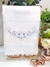 Toalha de lavabo bordada
