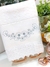 Toalha de lavabo bordada - comprar online