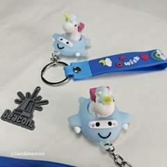Imagen de llavero unicornio en avioncito