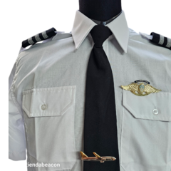 Imagen de camisa con portacharreteras blanca batista