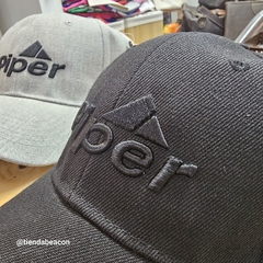 Gorra PREMIUM con relieve