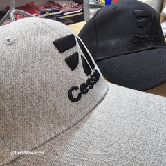 Gorra PREMIUM con relieve en internet