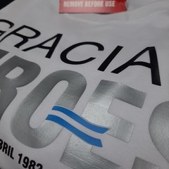 Imagen de remera conmemorativa HEROES DE MALVINAS