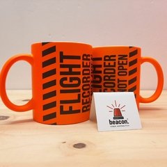 taza naranja, caja negra... en internet