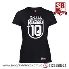 Camiseta Mujer La Pelota Siempre Al 10 - Sangre y Blanco