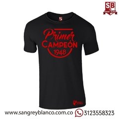 Imagen de Camiseta Hombre Primer Campeón