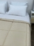 Acolchado Dobby Premium Hotelero 600 H - Natural - Distrito Blanco