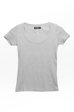 Remera Mikah St. Marie