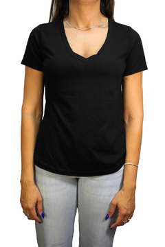 Remera Emy en internet