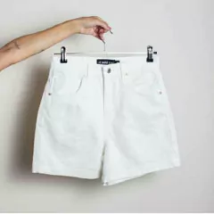 Short Debbie White St. Marie