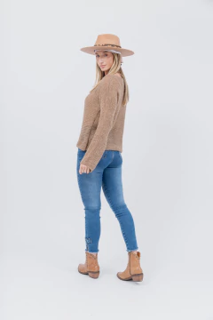 Sweater Basico Camel