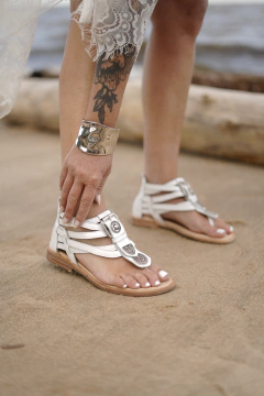 Sandalia Phuket White - ENTREGA INMEDIATA