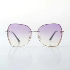 Gafas de sol oversize dorado y violeta en internet