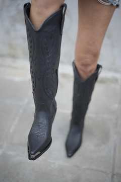 Bota Bangladesh Black