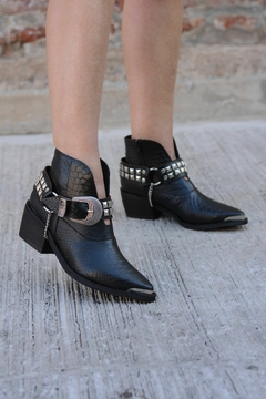 Bota Cairo Black