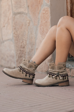 Bota Duna Beige - Betiana Bertolino