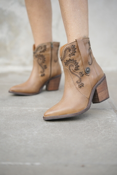 Bota Kabul Suela