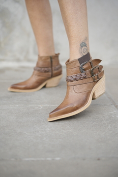 Bota Nepal Brown - comprar online