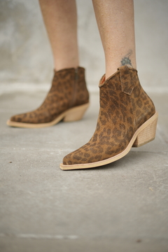 Bota Petra Leopardo - ENTREGA INMEDIATA - comprar online