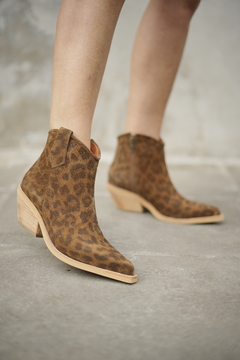 Bota Petra Leopardo - ENTREGA INMEDIATA