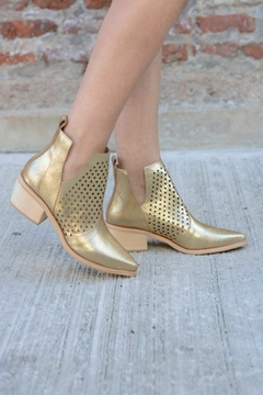 Bota Tahiti Oro - ENTREGA INMEDIATA - tienda online