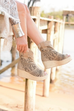 Sandalia Positano Beige - ENTREGA INMEDIATA - comprar online