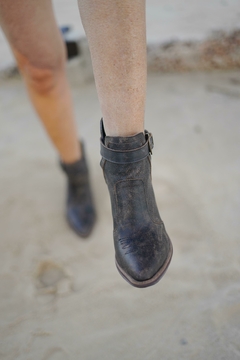 Imagen de Bota Taos Black Crush