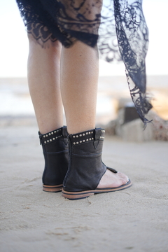 Sandalia Tarifa Black - ENTREGA INMEDIATA - comprar online