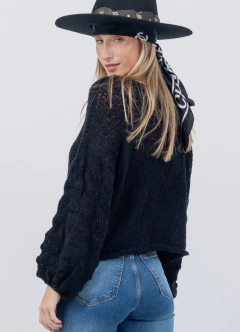 Sweater Manga Globo Negro en internet