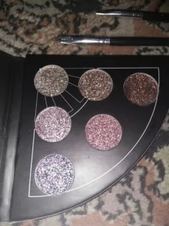 Paleta de Glitter Power na internet