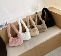 Bolsa pelos na internet
