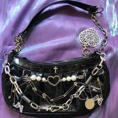 Bolsa punk Y2k na internet