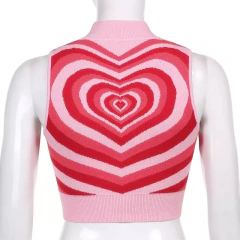 Pullover pink heart on internet