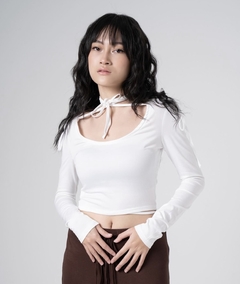 Cropped Geva on internet