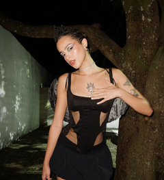 Corset brap on internet