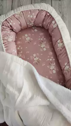 Nido de contención con base bambi rose