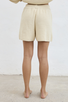 Short Miel en internet