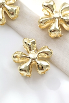 Presilha garra Flor (unidade) - comprar online