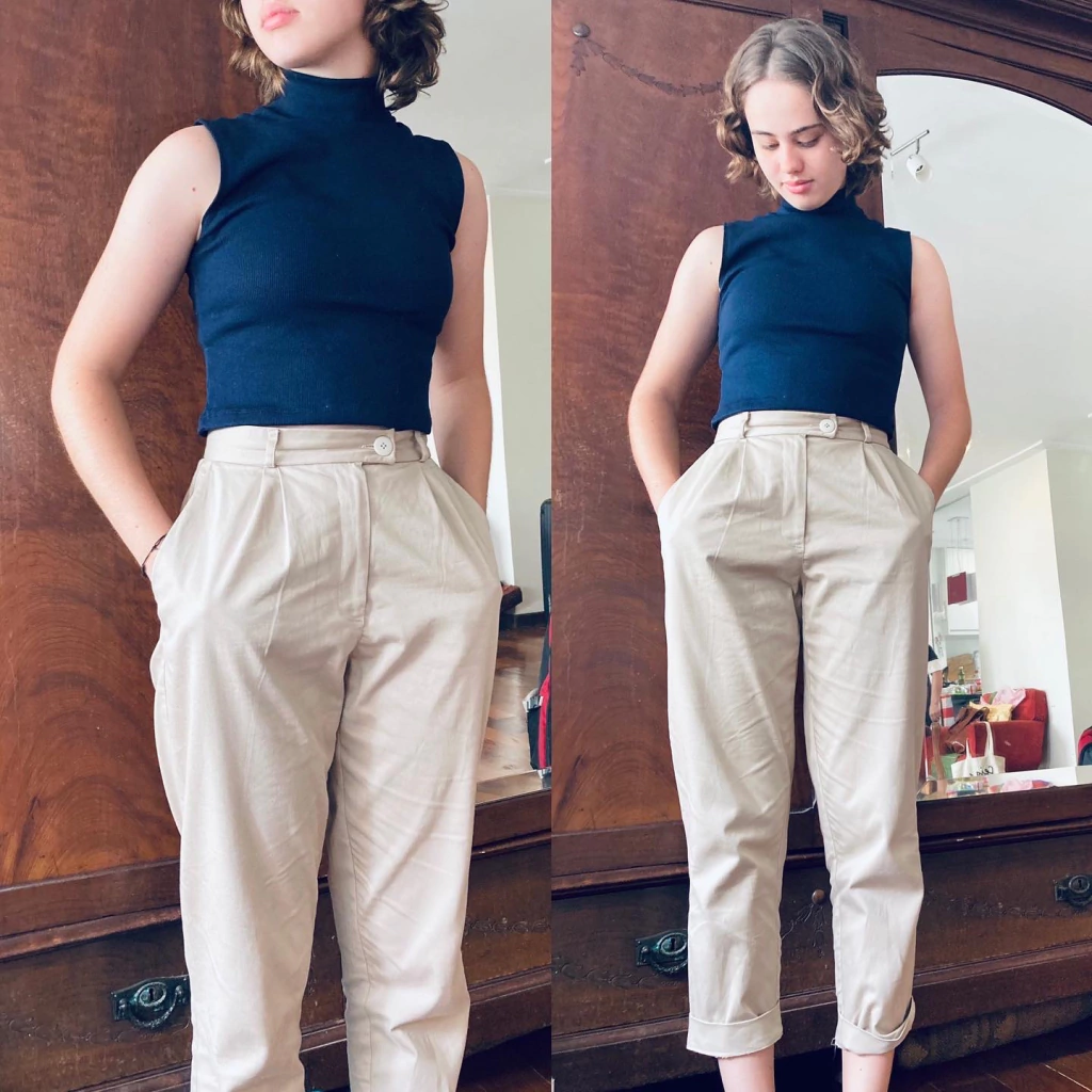 blusa de malha gola alta sem mangas gio