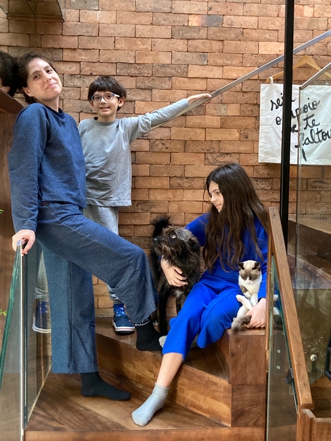 conjunto conforto e tem bolsos que a gente ama