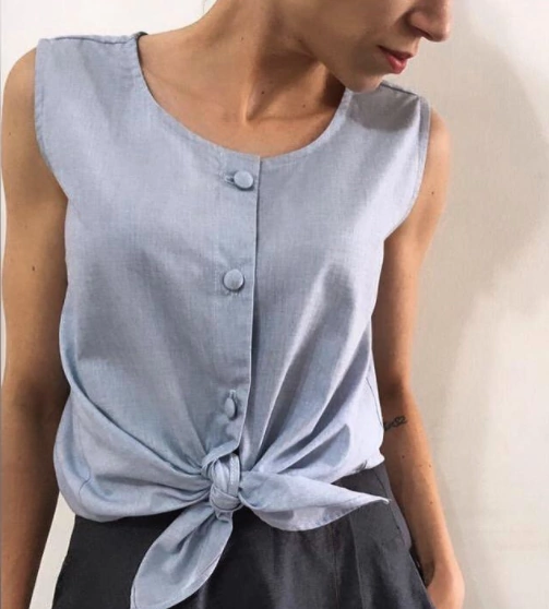 blusa de algodão com ponta pra amarrar na frente