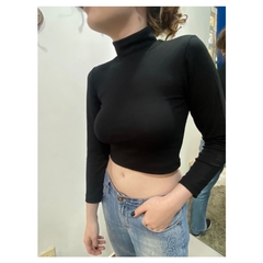 mini blusa de malha gola alta na internet