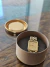 JOYERIA - 83HJ 45mm x 83mm X48u cuerpo cartón tapas hojalata + espuma en internet