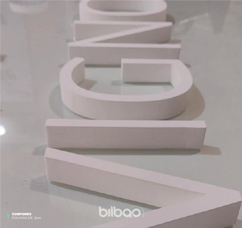 Corpóreas en Polyfan // Sin Pintar - comprar online